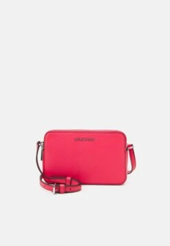 MICHAEL Michael Kors JET SET ZIP CAMERA XBODY - Umhängetasche - Geranium -Michael Kors Geschaft b3cef810dd6d4f60982c29f07c2ed4a8 1
