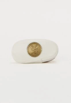 MICHAEL KORS KIDS BABY DARLEANE - Krabbelschuh - Vanilla -Michael Kors Geschaft b80ac7a07aa745eab6d32d35100947d7