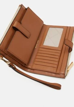 MICHAEL Michael Kors JET SET WRISTLET - Geldbörse - Vanilla 10 MICHAEL Michael Kors JET SET WRISTLET - Geldbörse - Vanilla -Michael Kors Geschaft b93a28364d604ad8a7df87310f788ceb