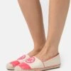 MICHAEL Michael Kors KENDRICK TOE CAP - Espadrille - Geranium 1 MICHAEL Michael Kors KENDRICK TOE CAP - Espadrille - Geranium -Michael Kors Geschaft ba7efb75024948a3a4cf39b93422fff1
