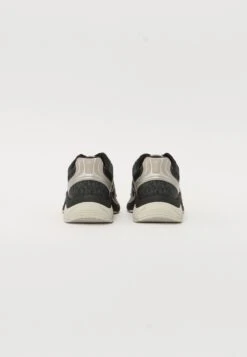 Michael Kors LEO - Trainers - Black -Michael Kors Geschaft bb8c9ea6b9314169916c151876095fe1