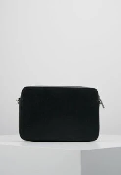 MICHAEL Michael Kors JET SET TRAVEL - Umhängetasche - Black 10 MICHAEL Michael Kors JET SET TRAVEL - Umhängetasche - Black -Michael Kors Geschaft bc5665bb063d4ca2962e2960745ab328