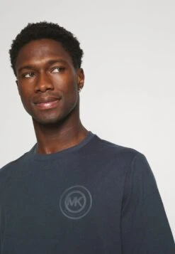 Michael Kors PEACHED CREW - Nachtwäsche Shirt - Midnight -Michael Kors Geschaft c10aed0ad7184ddb9b583c9e0cc4eca1