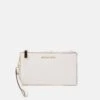 MICHAEL Michael Kors JET SET - Clutch - Optic White -Michael Kors Geschaft c7ccdf3ff571485aa1cecb5ee395a0ff