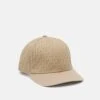 Michael Kors SIG SPORT HAT UNISEX - Cap - Khaki -Michael Kors Geschaft c9075b2bea324a6ba012431e9d790659