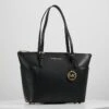 MICHAEL Michael Kors JET SET - Handtasche - Black 1 MICHAEL Michael Kors JET SET - Handtasche - Black -Michael Kors Geschaft cee158bd61754356bb3204929ec74165