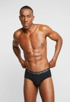 Michael Kors STRETCH FACTOR CORE LO RISE BRIEF 3 PACK - Slip - Black 13 Michael Kors STRETCH FACTOR CORE LO RISE BRIEF 3 PACK - Slip - Black -Michael Kors Geschaft cffa5e161b494331b7099e47e6242e3e 1