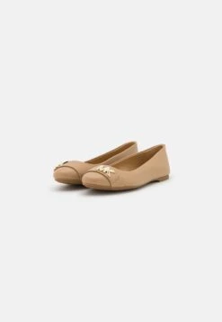 MICHAEL Michael Kors JILLY BALLET - Klassischer Ballerina - Camel 10 MICHAEL Michael Kors JILLY BALLET - Klassischer Ballerina - Camel -Michael Kors Geschaft d1c520ded8ca4bd5ba94158beab560fa