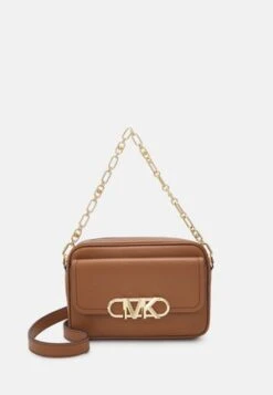 MICHAEL Michael Kors PARKER SWAG CAMERA XBODY - Handtasche - Luggage -Michael Kors Geschaft d65a6f4b8f4c48e0ad9f0bdd669177d2
