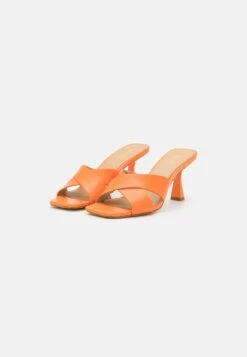 MICHAEL Michael Kors CLARA MULE - Pantolette Hoch - Apricot -Michael Kors Geschaft d82f73b2dd5d4403818c9cd50e168e8e