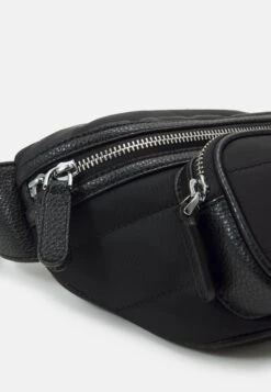 Michael Kors UTILITY BELT UNISEX - Gürteltasche - Black -Michael Kors Geschaft d9b81304dcd44a85aeab3dcba891ad98