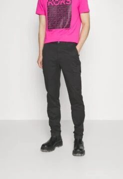 Michael Kors STRETCH - Cargohose - Black 13 Michael Kors STRETCH - Cargohose - Black -Michael Kors Geschaft daca86ce4671423a8470428020edba28 1