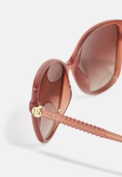 Michael Kors MALTA - Sonnenbrille - Milky Primrose -Michael Kors Geschaft df4300e20a754534b6c16a379e6b7572