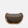 MICHAEL Michael Kors SLATER SLING - Handtasche - Brown/acorn 1 MICHAEL Michael Kors SLATER SLING - Handtasche - Brown/acorn -Michael Kors Geschaft e0207aa4ed85487cacf52c6d1e489831