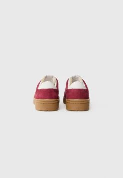Michael Kors WILTON - Trainers - Mulberry -Michael Kors Geschaft e15e3d0820f9481f81626c9f17a6b373
