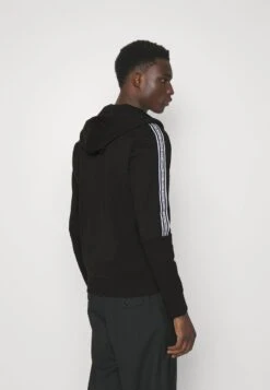 Michael Kors NEW EVERGREEN HOODIE - Sweatjacke - Black 10 Michael Kors NEW EVERGREEN HOODIE - Sweatjacke - Black -Michael Kors Geschaft e2458cd76a114097a9e33bf4f06f4339