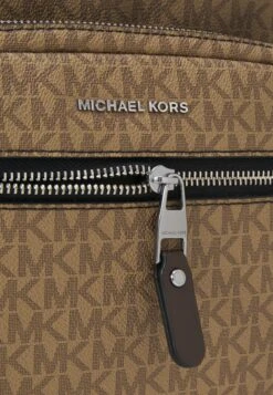 Michael Kors COMMUTER UNISEX - Tagesrucksack - Husk -Michael Kors Geschaft f076bd12ccdb41c69daa5c427bff5679