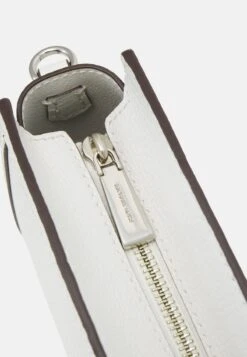 MICHAEL Michael Kors CHANTAL XBODY - Umhängetasche - Optic White 12 MICHAEL Michael Kors CHANTAL XBODY - Umhängetasche - Optic White -Michael Kors Geschaft f276dfb619614532a7cefdc458cf26d6