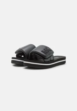 MICHAEL Michael Kors PLATFORM SLIDE - Pantolette Flach - Black 10 MICHAEL Michael Kors PLATFORM SLIDE - Pantolette Flach - Black -Michael Kors Geschaft f50bc55fb9a24b49819330c0a3963924