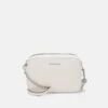 MICHAEL Michael Kors JET CAMERA - Umhängetasche - Optic White