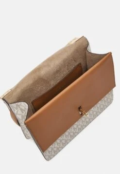 MICHAEL Michael Kors GREENWICH - Umhängetasche - Vanilla/acorn 10 MICHAEL Michael Kors GREENWICH - Umhängetasche - Vanilla/acorn -Michael Kors Geschaft fc48b59c29634541b5a05def8ff36e44