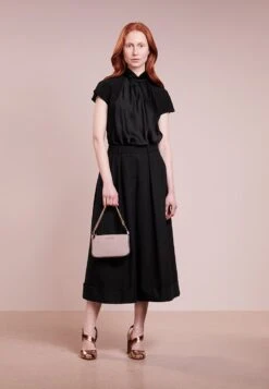 MICHAEL Michael Kors JET SET MEDIUM CHAIN POUCHETTE - Handtasche - Soft Pink -Michael Kors Geschaft fdabfbf0abda45adb036eab08c22627b